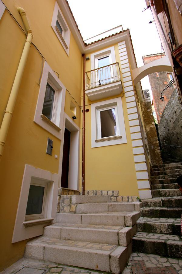 Il Viaggiatore Gaeta Medievale B&B Luaran gambar